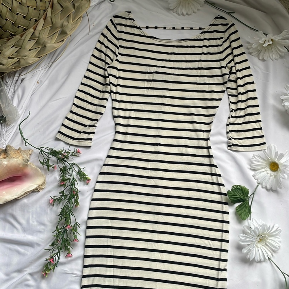 Summer White & Black Striped Dress - Picture 3 of 15